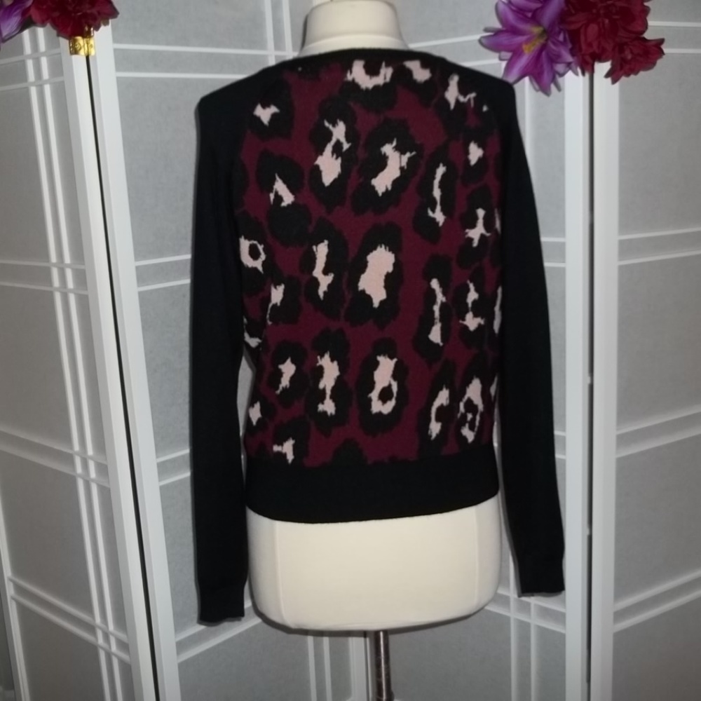 Romeo&Juliet Couture Animal Print LS Sweater-Large - Picture 6 of 8